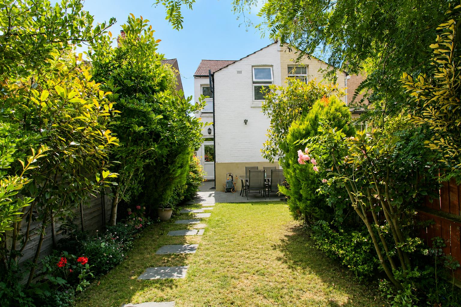 Wood Street, Mitcham